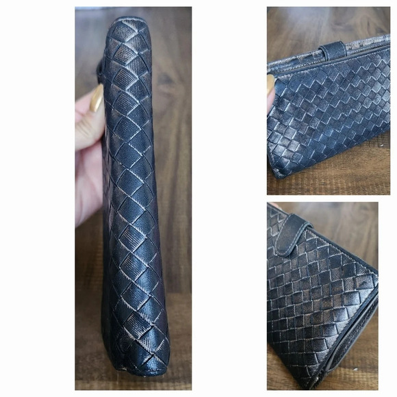 Bottega Veneta Intrecciato Leather Wallet - Picture 15 of 16